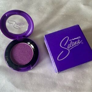 ⭐️ MAC x Selena Collection ⭐️ “Selena” Eyeshadow